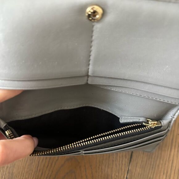 Marc Jacobs Gotham Leather Wallet - Picture 4 of 15